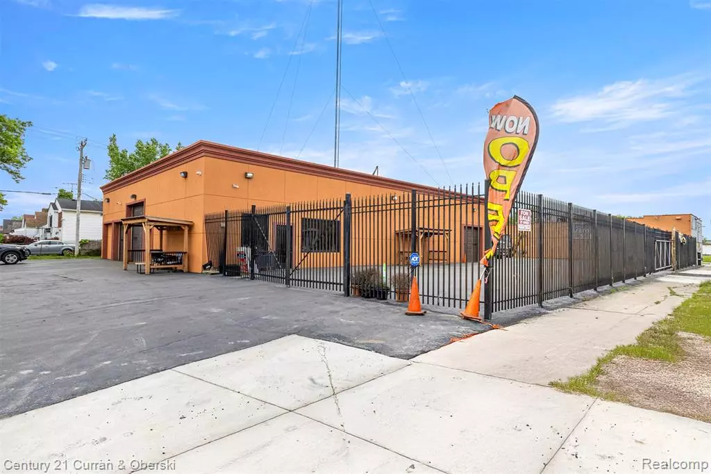 Southgate, MI 48204,8301 W Chicago