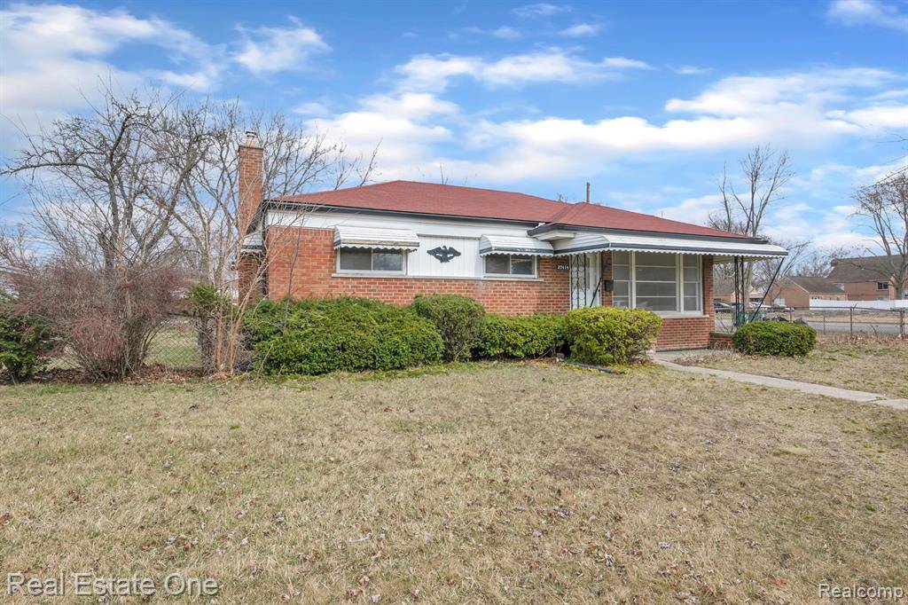Garden City, MI,27418 Maplewood Street