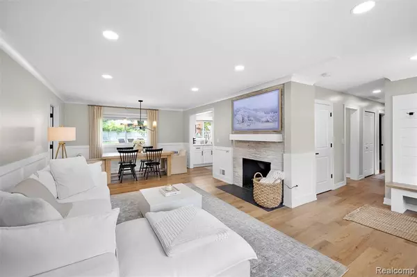 Auburn Hills, MI 48326,56 Cherryland Street