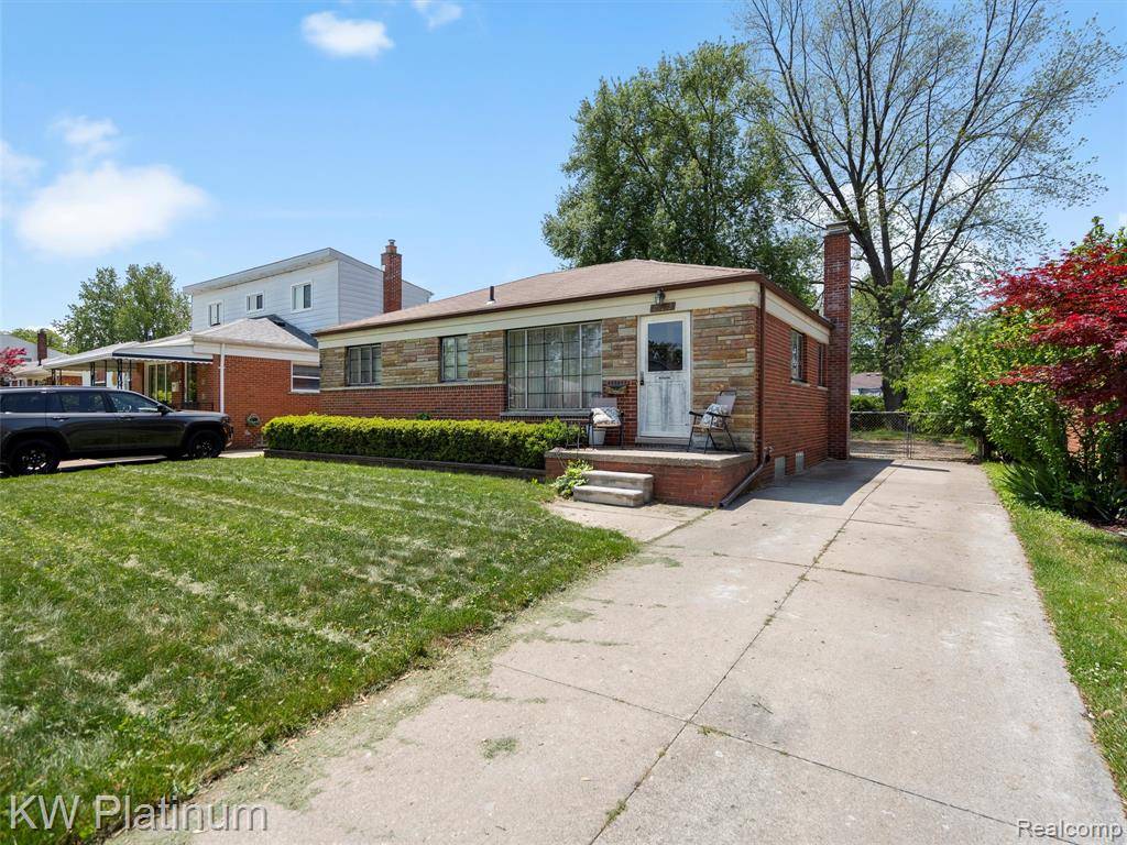 29213 Joan Street, Saint Clair Shores, MI 48081