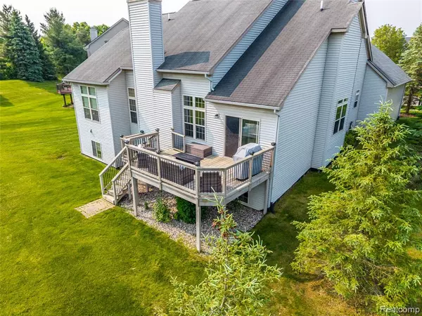 Grand Blanc, MI 48439,2327 Cherry Tree Lane