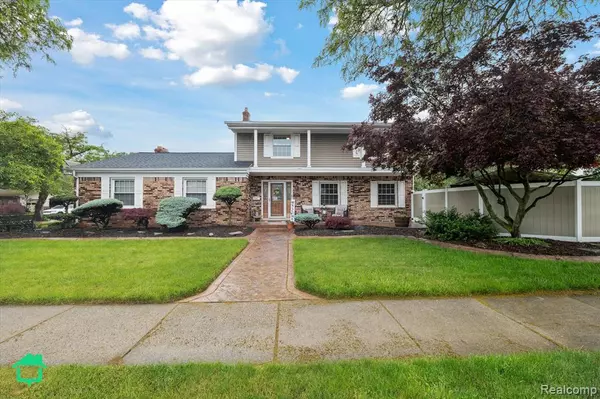 Riverview, MI 48193,13908 Village Lane