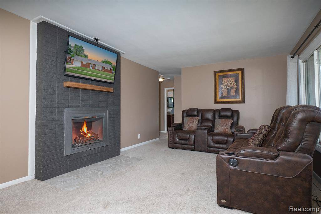 Roseville, MI 48066,26395 Dale Ct Court