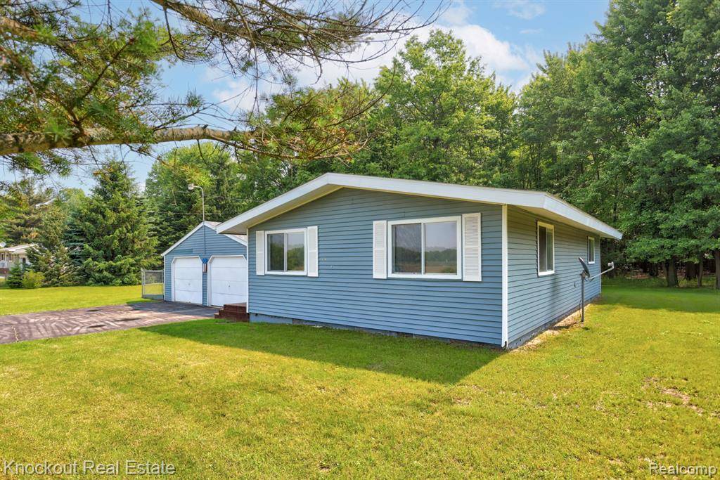 Merrill, MI 48637,5741 S Merrill Road