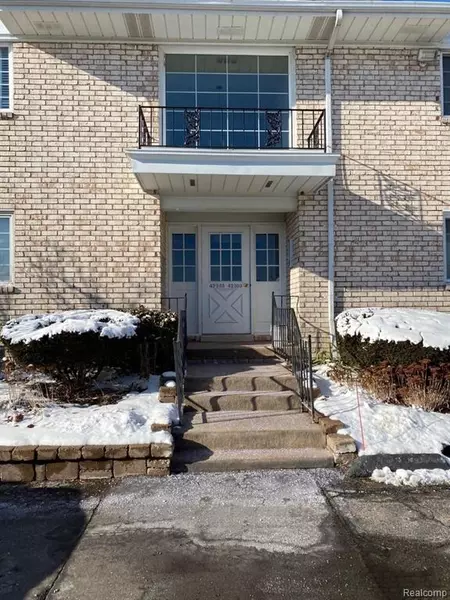 42285 WOODWARD AVE # S1-3, Bloomfield Hills, MI 48304