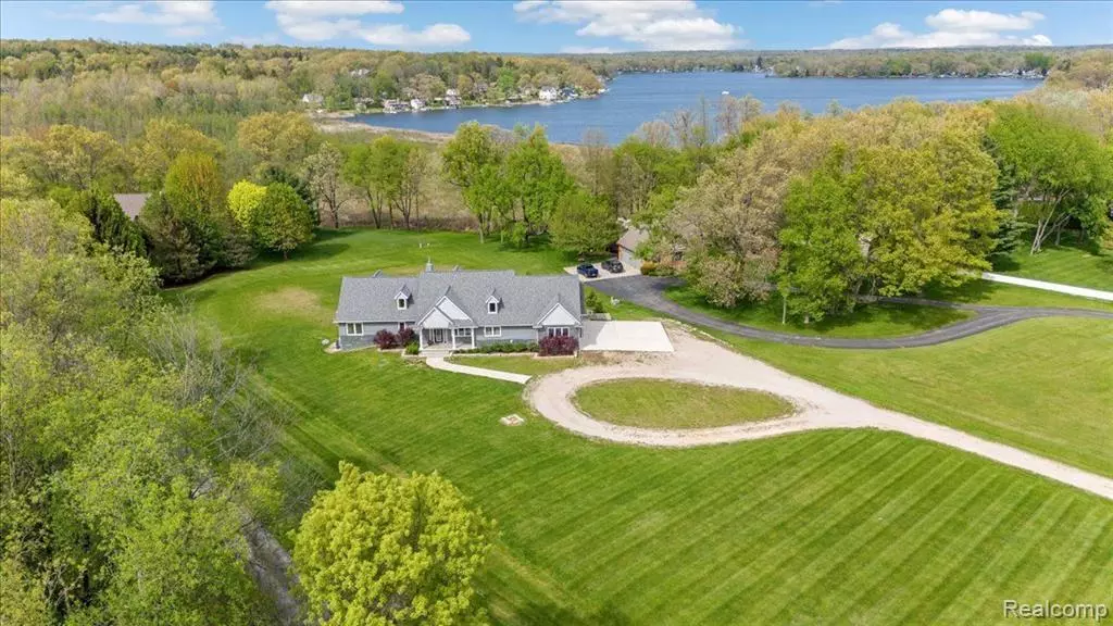 Davisburg, MI 48350,12150 SHAFFER Road