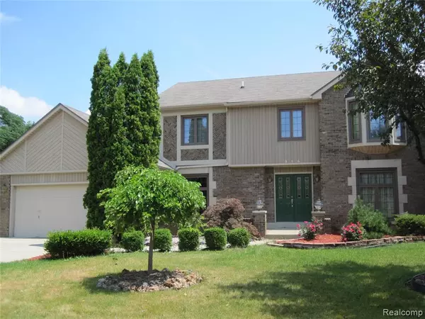 396 Shellbourne Drive, Rochester Hills, MI 48309