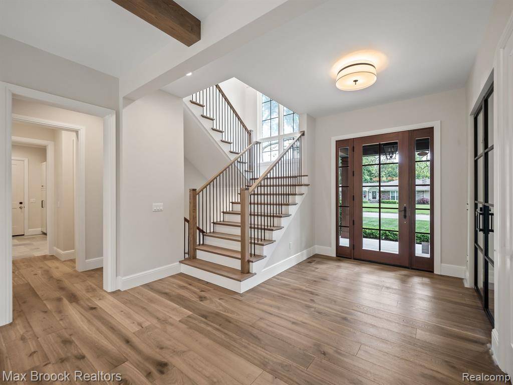 Bloomfield Hills, MI 48301,3570 BERKSHIRE Drive