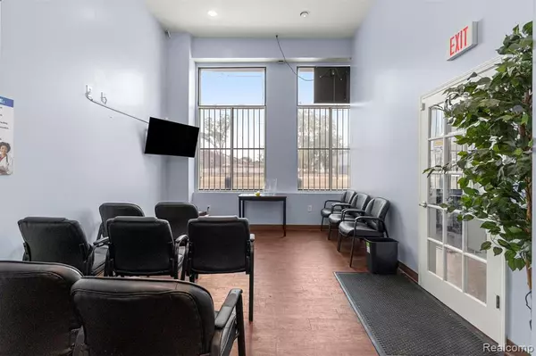 Detroit, MI 48235,13403 W 7 Mile Road