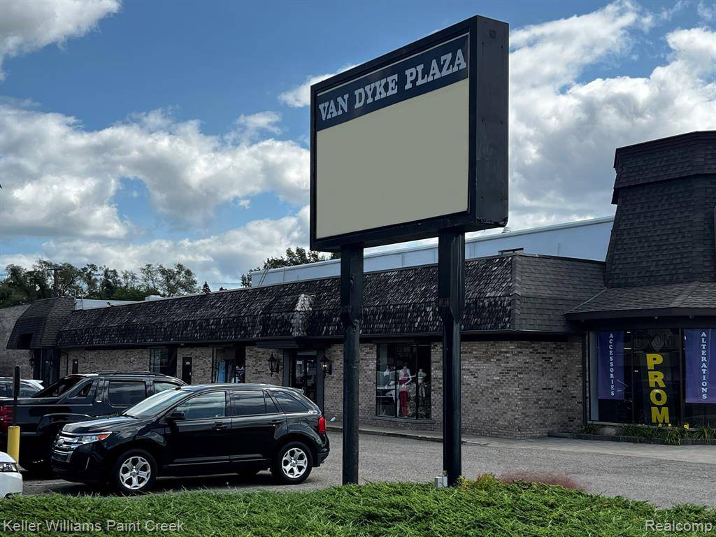 Shelby Twp, MI 48317,49562 Van Dyke Avenue