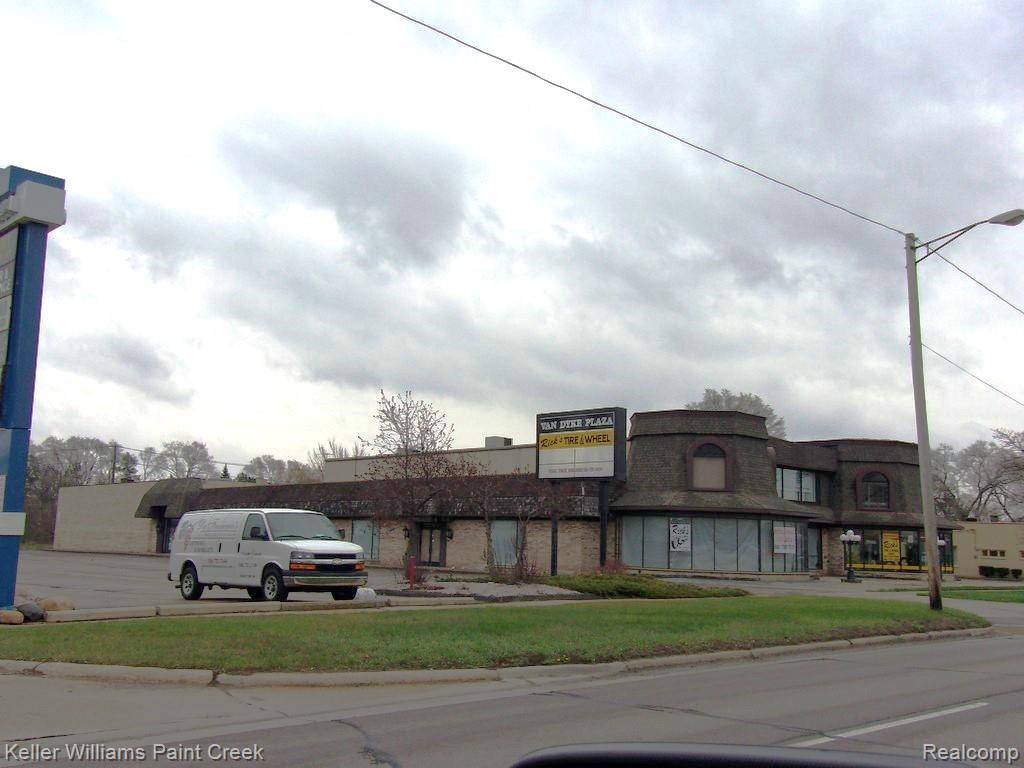 Shelby Twp, MI 48317,49562 Van Dyke Avenue