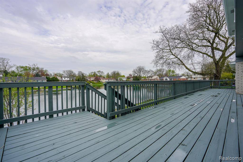 Shelby Twp, MI 48316,52556 BELLE Crest