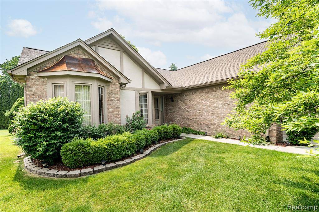 Sterling Heights, MI 48310,37735 Chase Run Drive