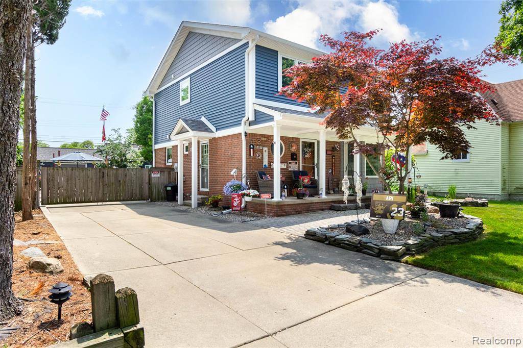 Wyandotte, MI 48192,653 CHESTNUT Street