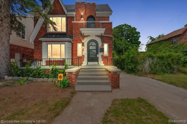 17155 Wisconsin Street, Detroit, MI 48221