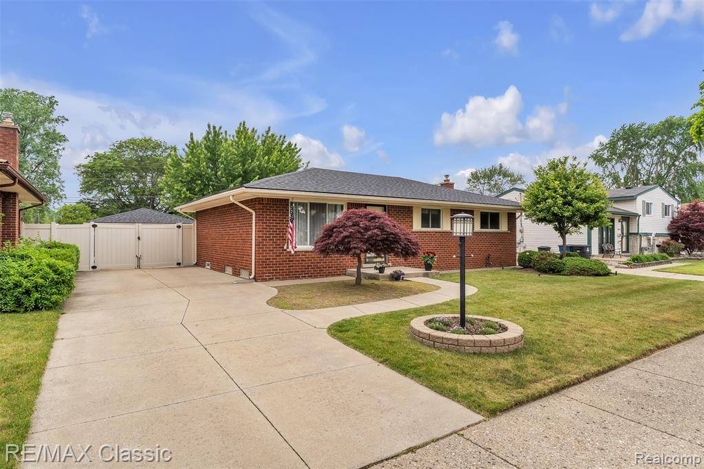 Westland, MI 48186,2596 Treadwell Street