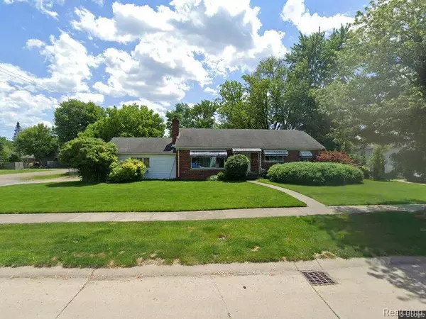 23592 Buckingham Street, Clinton Twp, MI 48036