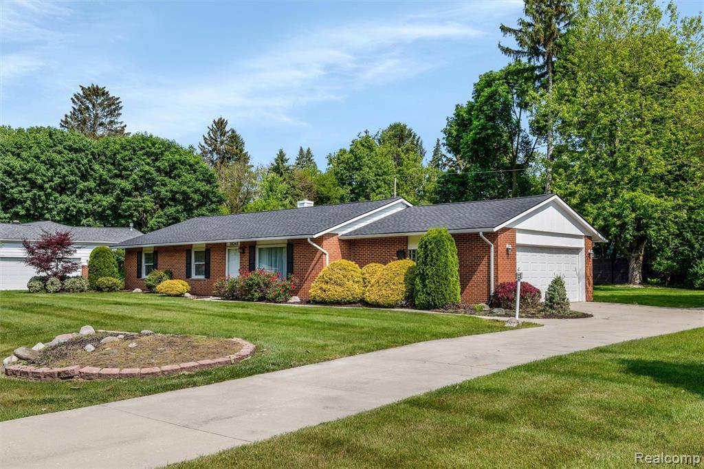 Farmington, MI 48331,35248 Gary Street