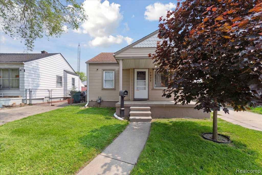 Lincoln Park, MI 48146,1822 College Avenue