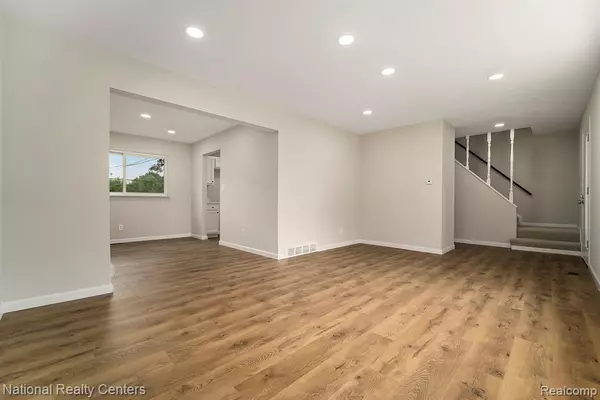 Auburn Hills, MI 48326,2515 Crofthill Drive