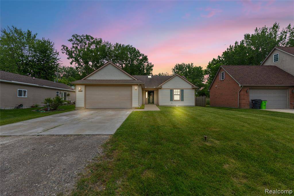 39562 Macomber Street, Harrison Township, MI