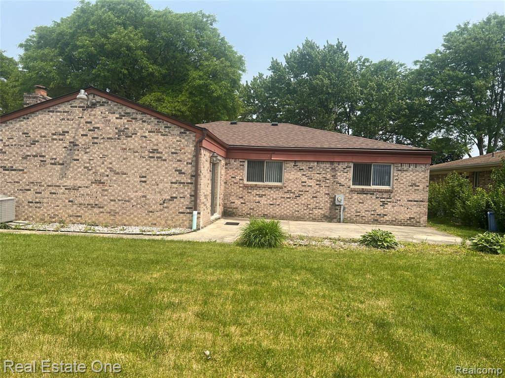Sterling Heights, MI 48310,35715 Maureen Drive