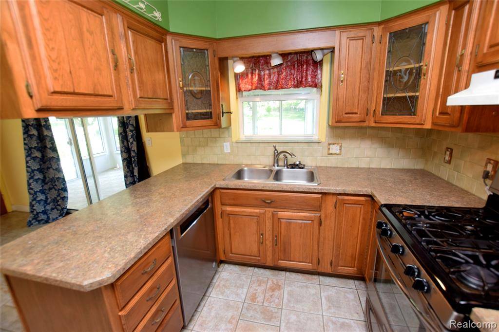 Flushing, MI 48433,516 Sunnyslope Drive