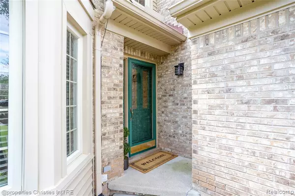 Plymouth, MI 48170,45330 Stonehedge Drive