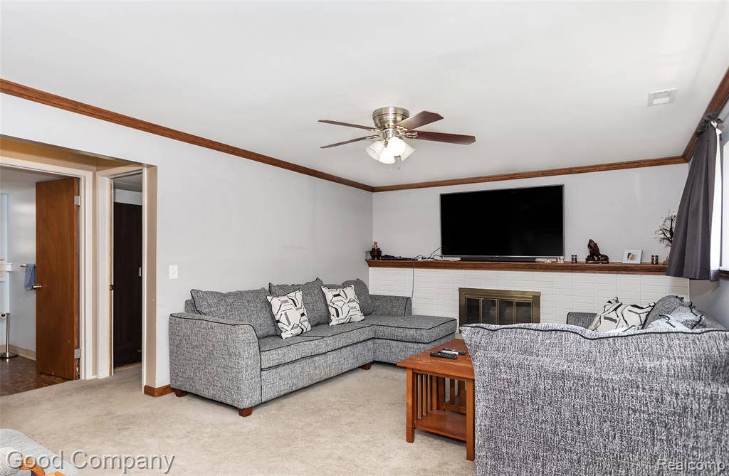 Warren, MI 48088,32712 Columbus Drive