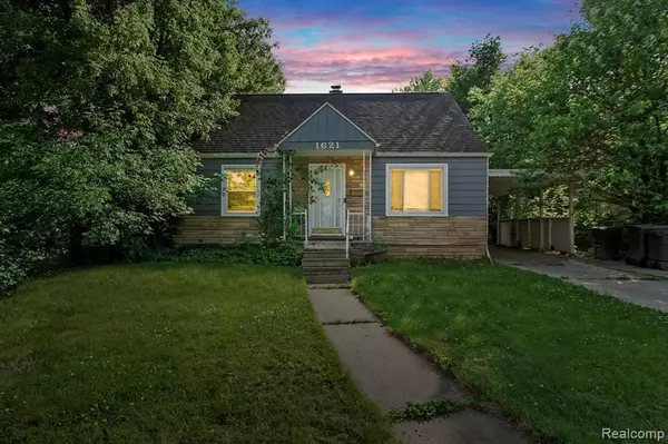 1621 GREENBROOK Lane, Flint, MI 48507