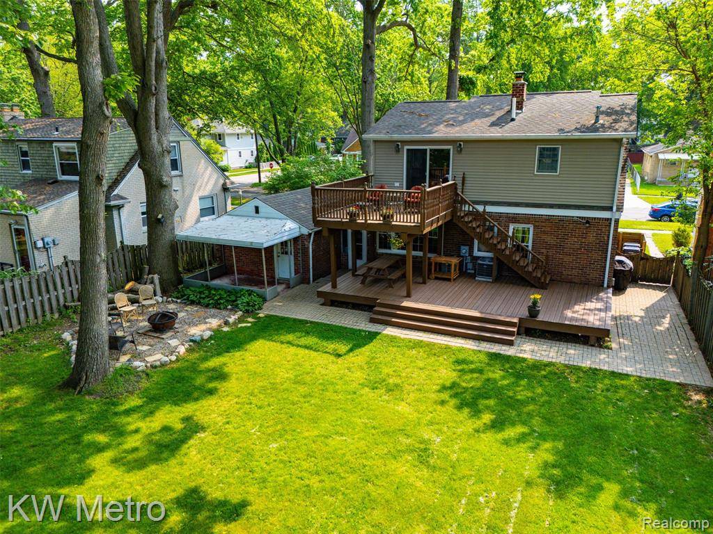 Royal Oak, MI 48067,223 N Vermont Avenue