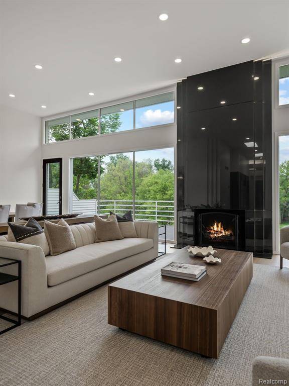 Bloomfield Hills, MI 48302,1756 ALEXANDER Drive