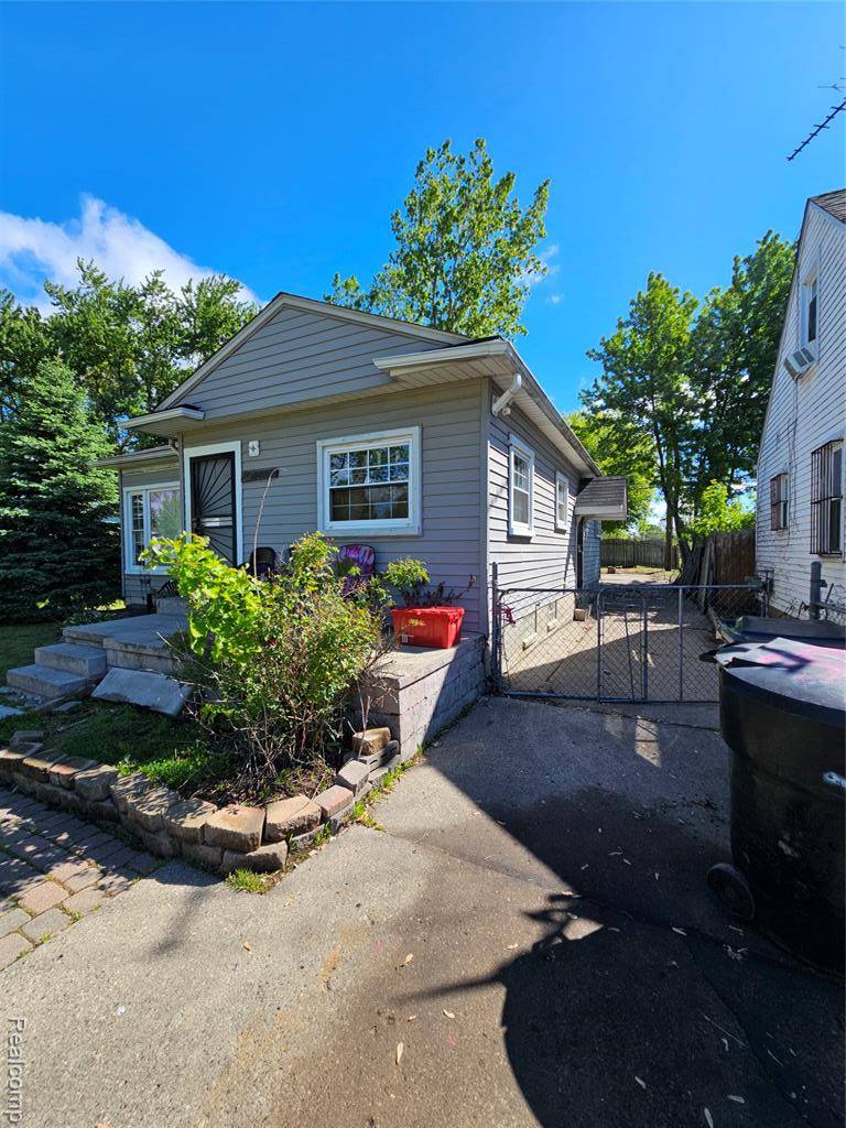 Detroit, MI 48224,5050 Radnor Street