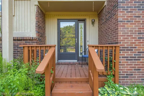 West Bloomfield, MI,6360 Brookview Lane