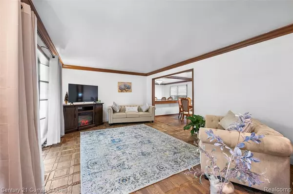 Farmington Hills, MI 48331,29801 Deer Run