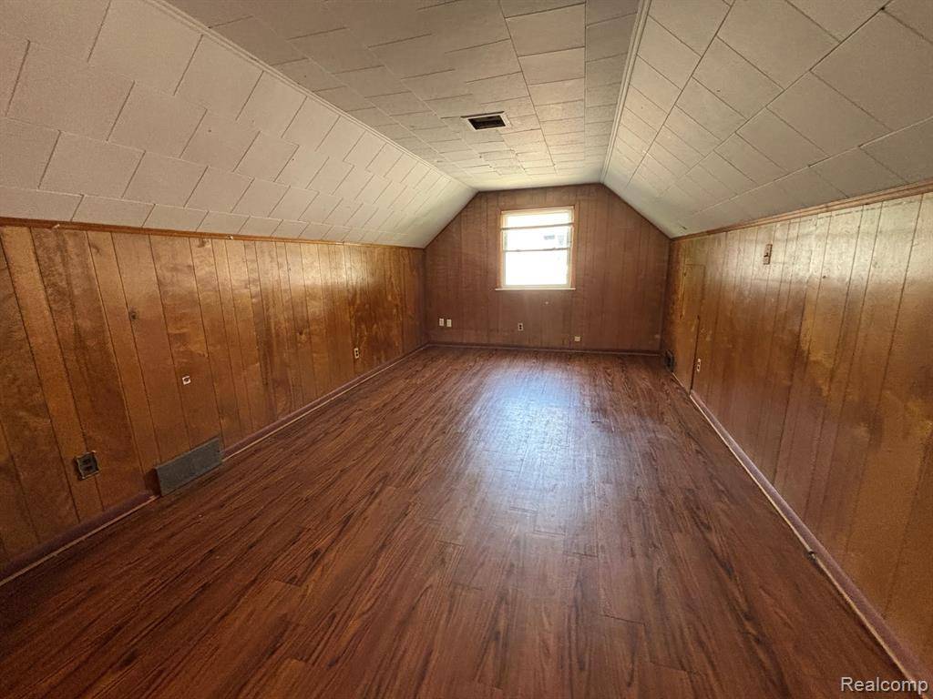 Eastpointe, MI 48021,23799 BRITTANY Avenue