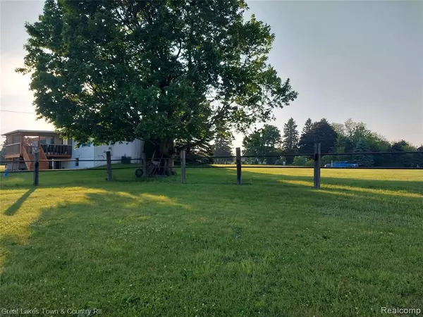 North Branch, MI 48461,6723 Cedar Creek Road