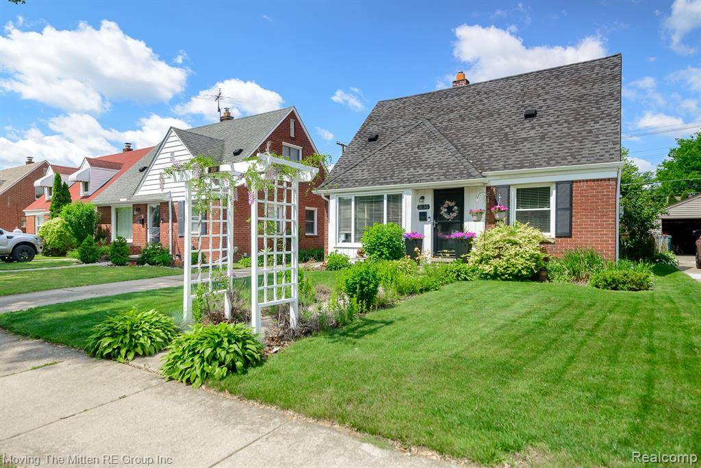 Dearborn, MI 48124,3130 Hollywood Street