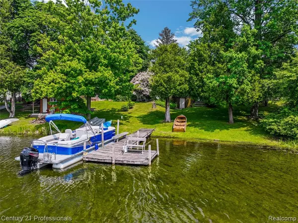 Clarkston, MI 48348,9233 Evee Road