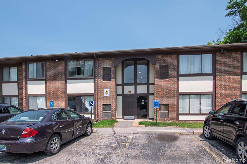 Warren, MI 48091,4937 E 10 Mile Road