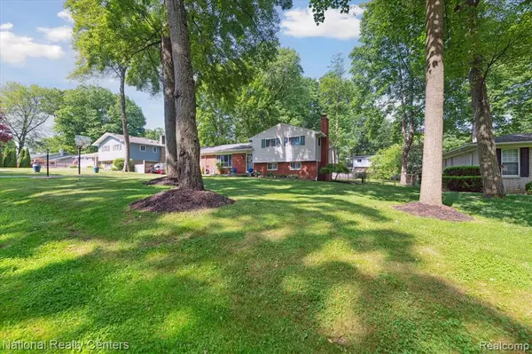 Clarkston, MI,5605 Kingfisher Lane