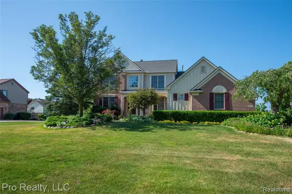 4233 Holly Lane, Rochester, MI 48306