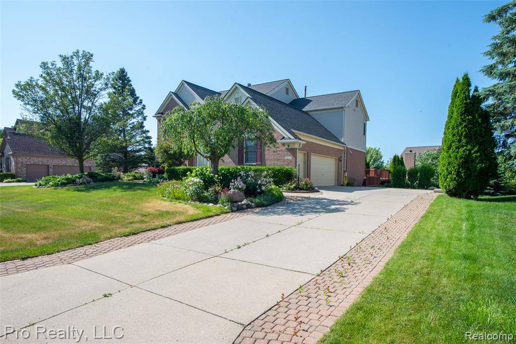 Rochester, MI 48306,4233 Holly Lane