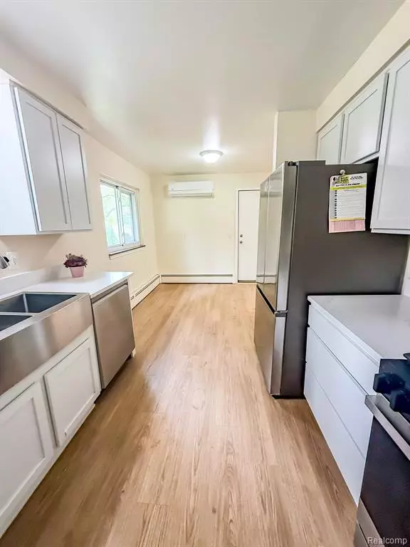 Utica, MI 48317,46254 CUSTER Avenue