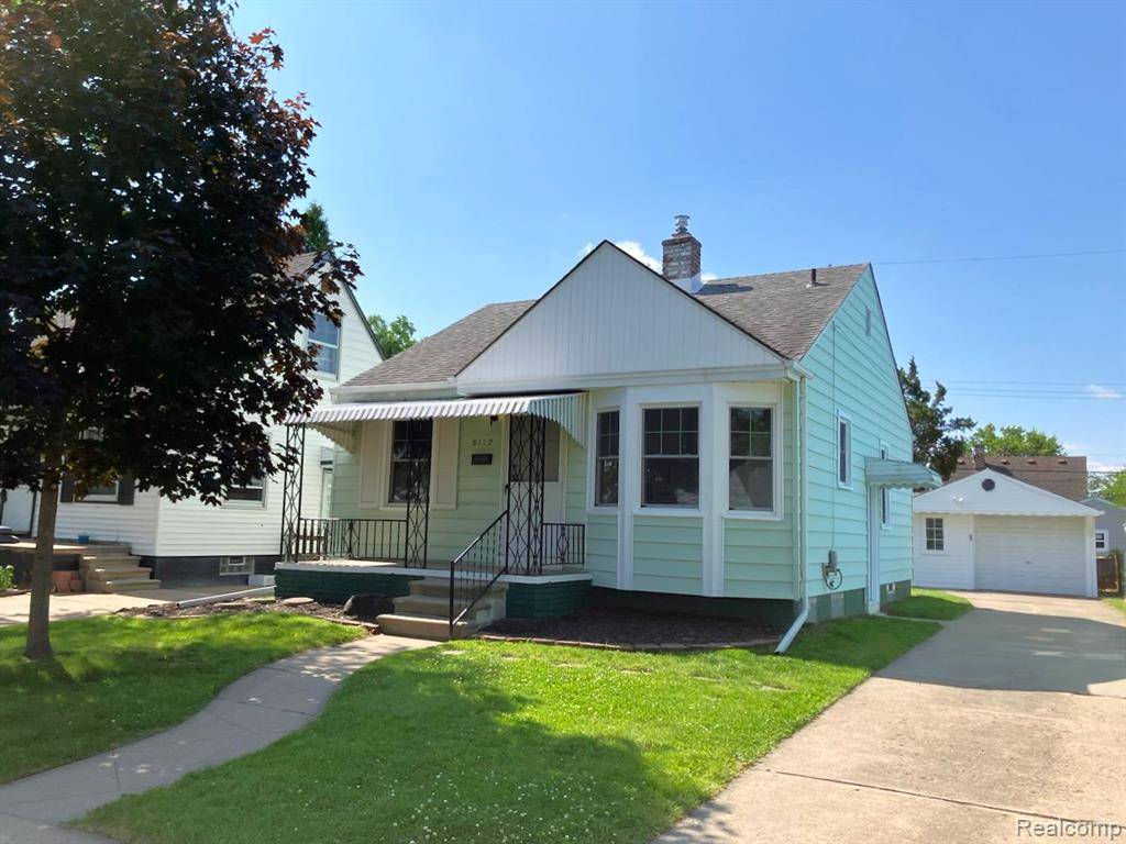 8112 COOLIDGE Avenue, Center Line, MI 48015