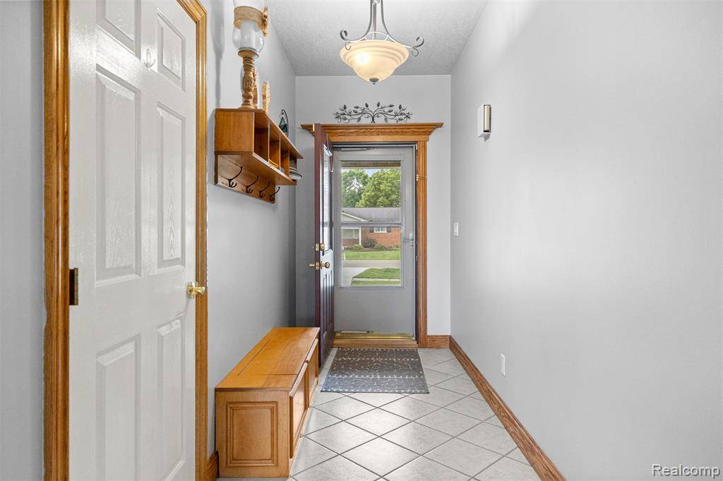 Southgate, MI 48195,12931 Devoe Street