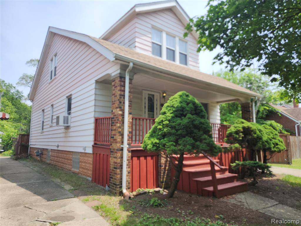 6504 Grandmont Avenue, Detroit, MI 48228