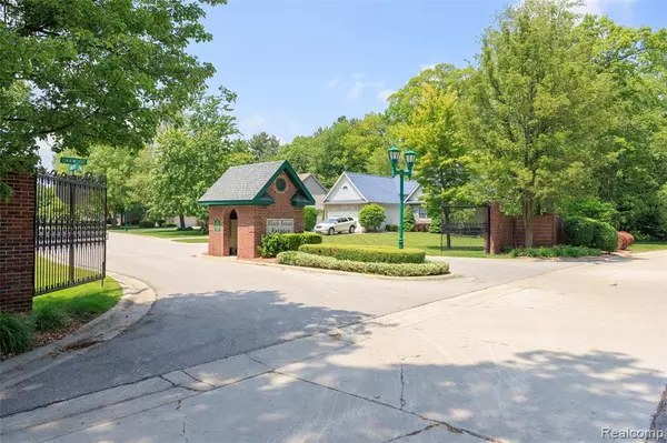 Port Huron, MI 48060,3408 N Burwick Drive