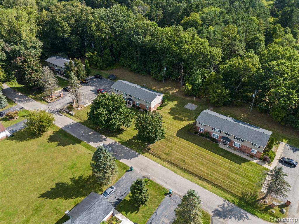 Brighton, MI 48462,96 Village Court