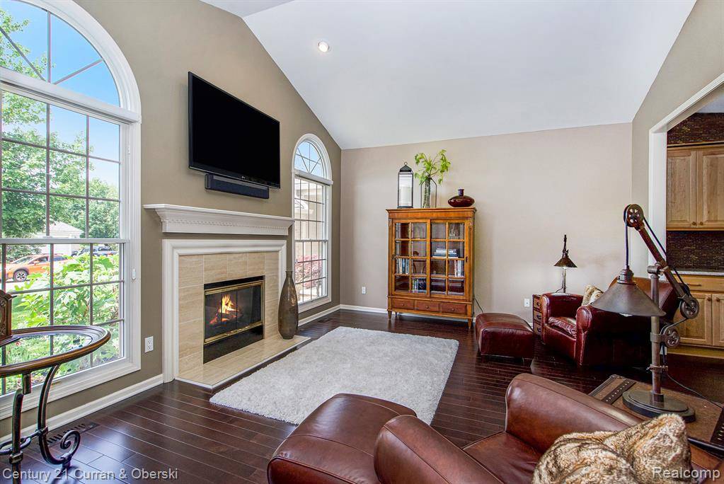 Northville, MI 48168,16784 Lyonhurst Circle